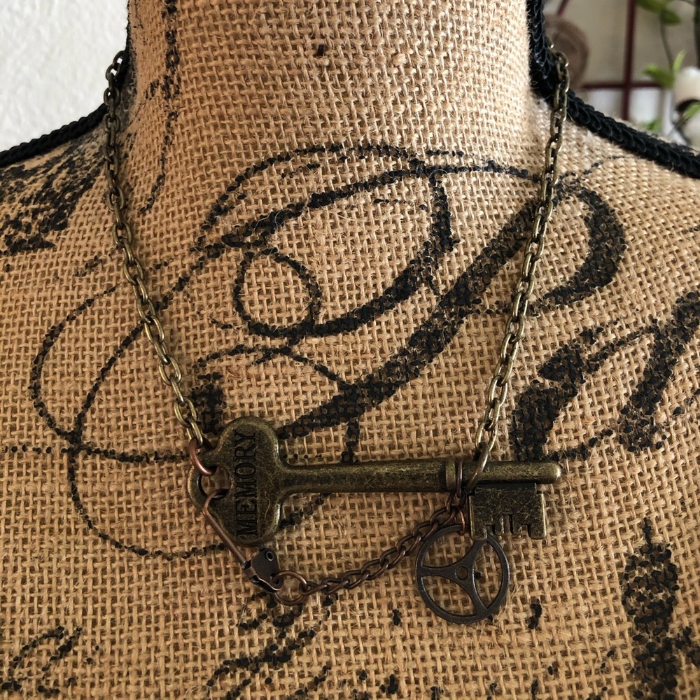 Memory Skeleton Key Necklace